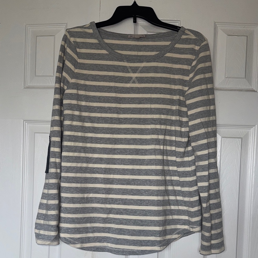 GAP Striped Long-Sleeve Tee in Gray & Cream
